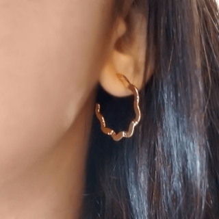 Brincos de Argola Dourados Banhados a Ouro e Ródio Semijóia Joias Boz